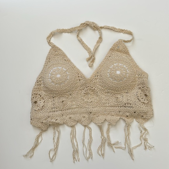 Shenhe Bohemian Crochet Halter Cami Tank Top in Cream - Picture 3 of 12